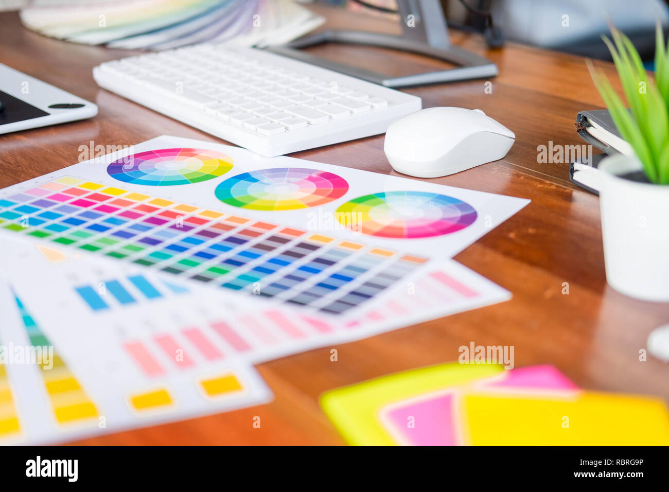 Graphic design partners working together renovation and technology ...