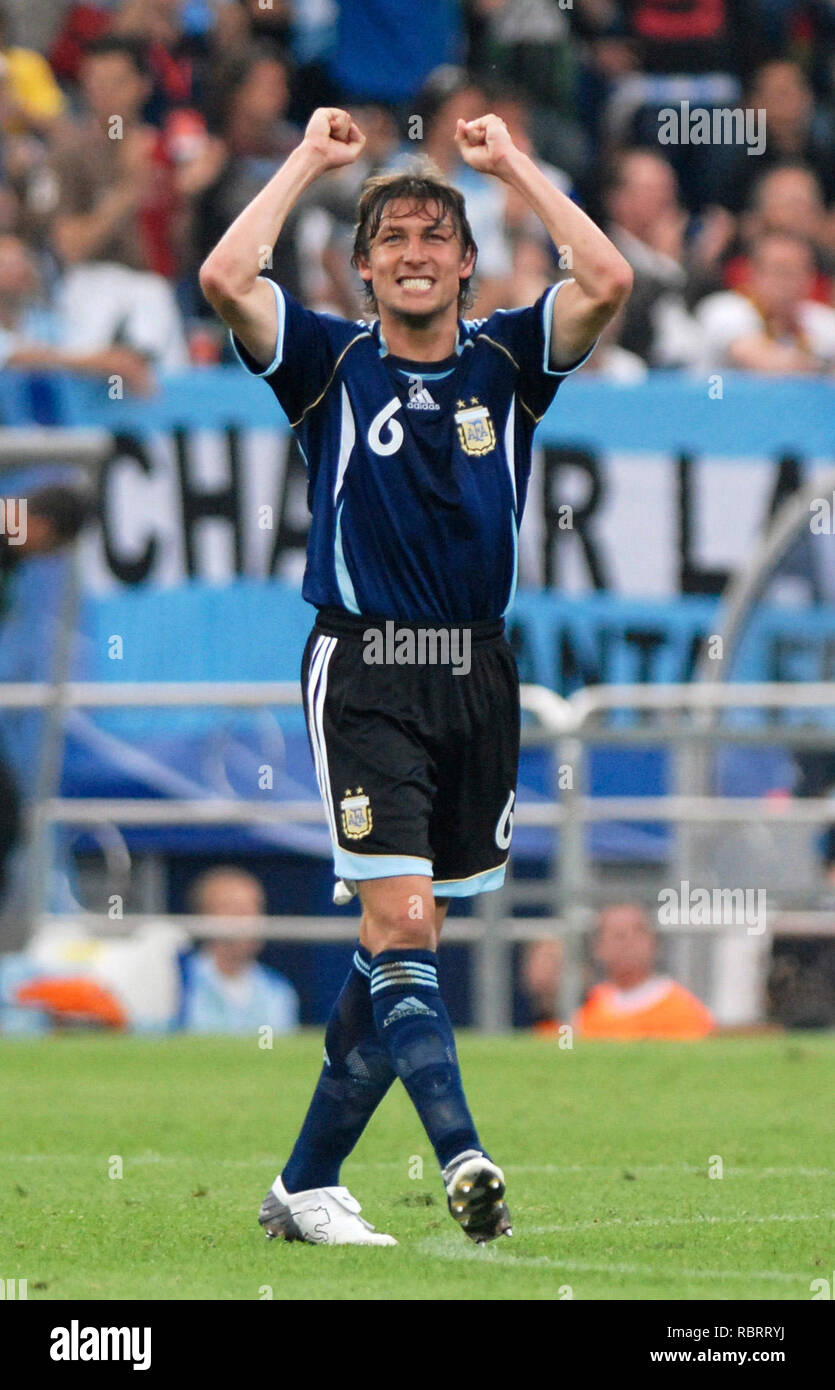 FIFA World Cup Stadium, Gelsenkirchen Germany ,16.6..2006 FIFA World Cup Germany 2006 Argentina vs Serbia and Montenegro 6:0 --- Gabriel HEINZE (ARG) celebrates Stock Photo