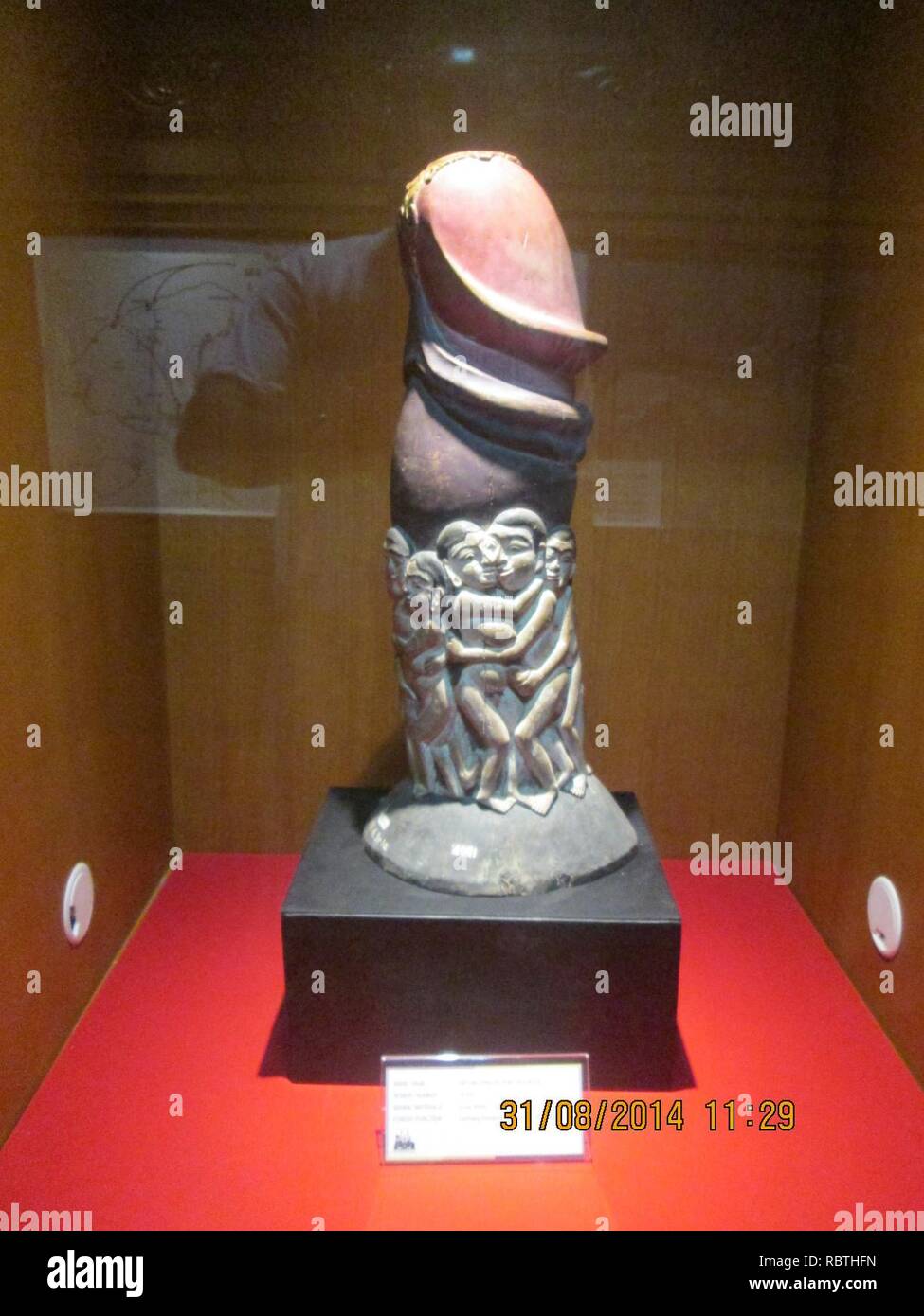 Ұл мен анасы жыныстық қатынасқа түскені туралы толық метражды фильмдерді қараңыз