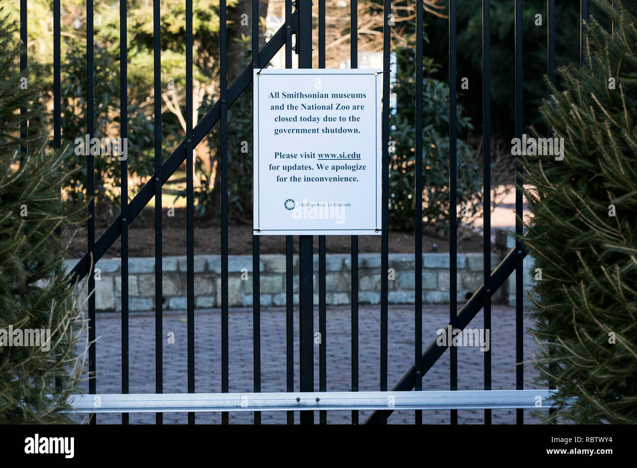 You are now entering a national park sign hires stock photography and