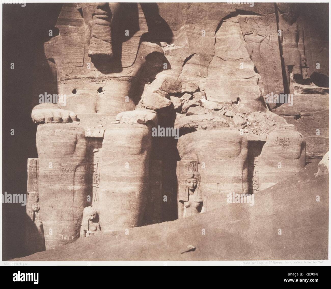283145 Abo-Sembil, Grand Spéos, Statues Colossales vues de Face (Parte Inférieure) Stock Photo