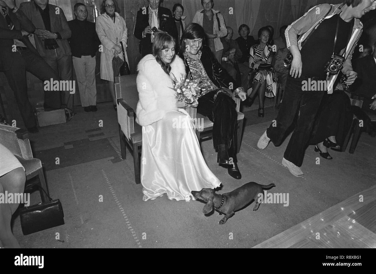 Actrice Josine van Dalsum en regisseur John van de Rest gehuwd in