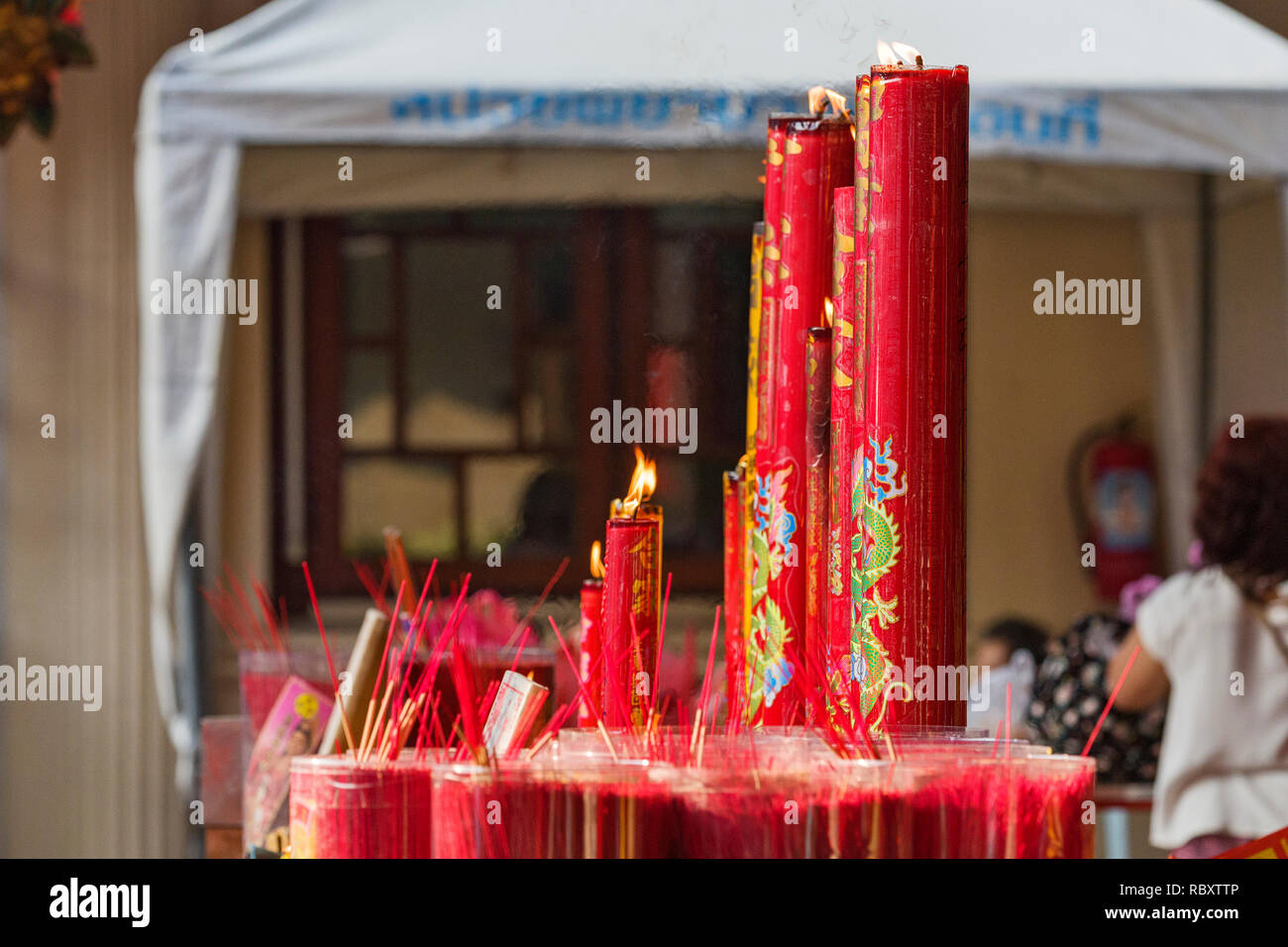 Big candles in Chinese New Year Celebrations in Chinesischer Temple in