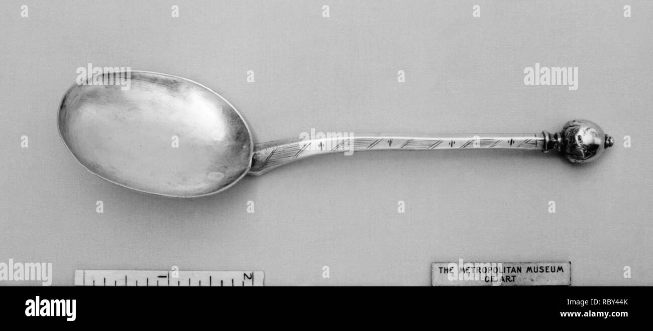 188098 German, Strasbourg, Acorn-top spoon, first half 17th century, Silver, parcel-gilt, Length: 6 3/8 in. (16.2 cm). Stock Photo