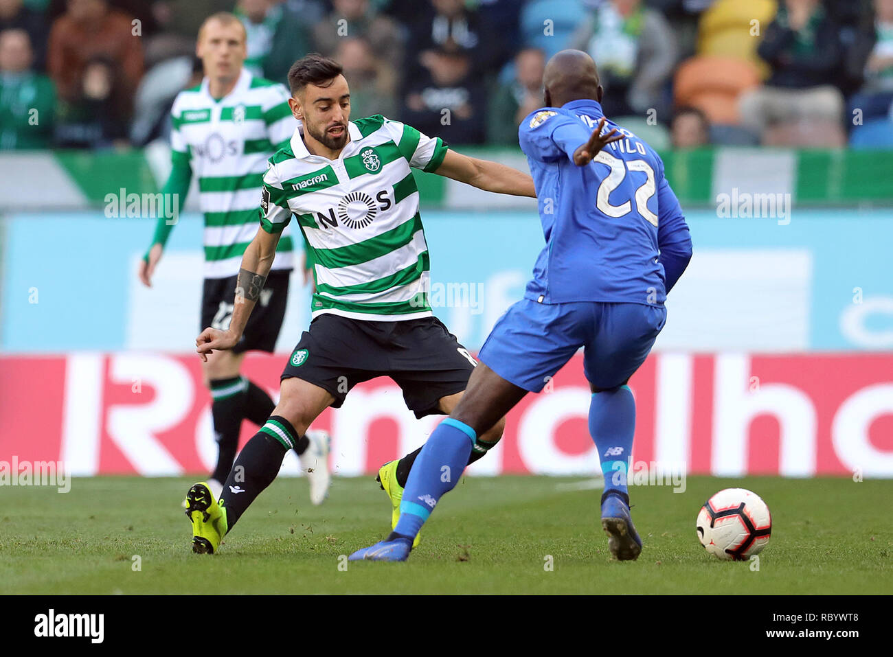 Bruno Fernandes of Sporting CP seen in action during the League NOS 2018/19  football match between Sporting CP vs FC Porto. (Final score: Sporting CP 0  - 0 FC Porto Stock Photo - Alamy