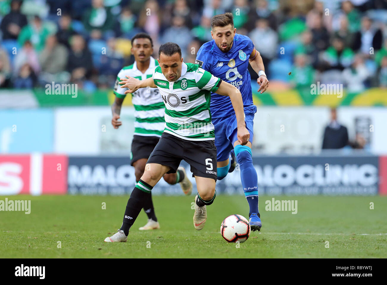 Jefferson of Sporting (L) and Héctor Herrera of FC Porto (R) are seen during the League NOS 2018/19 football match between Sporting CP vs FC Porto. (Final score: Sporting CP 0 - 0 FC Porto) Stock Photo