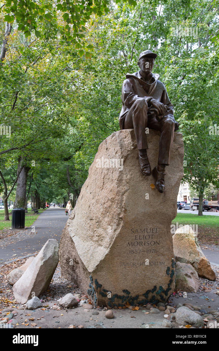 Samuel morison statue hi-res stock photography and images - Alamy