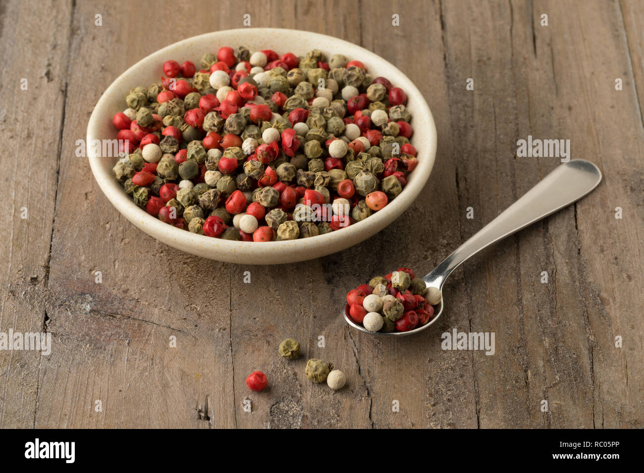 Bowl With A Mixture Of Red White And Green Peppercorn Close Up Stock Photo Alamy