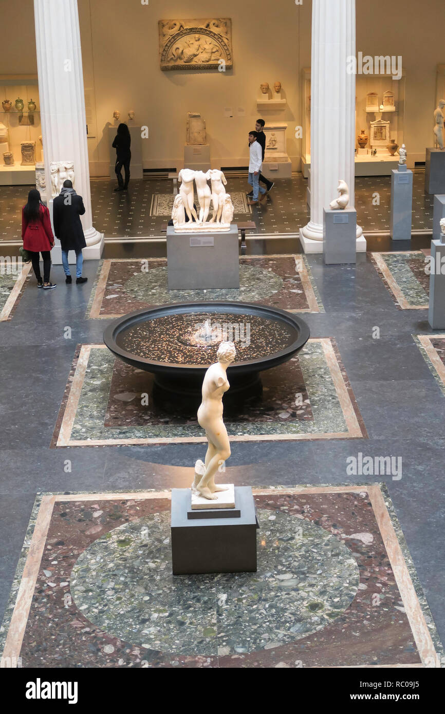 Greek and Roman Art Gallery at the Metropolitan Museum of Art, NYC, USA