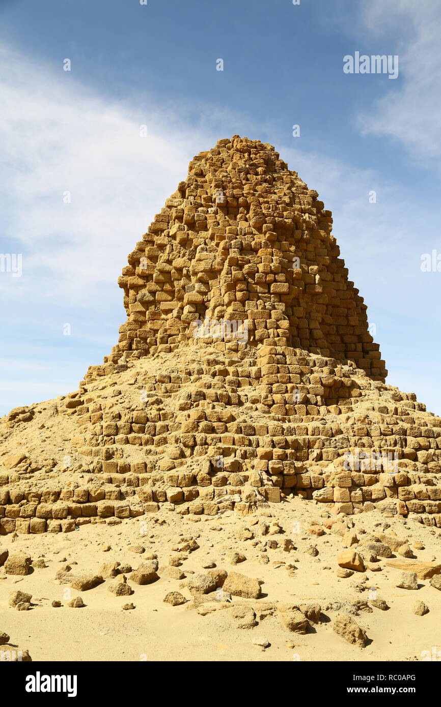 in africa sudan napata karima the antique pyramids of the black pharaohs in the middle of the desert Stock Photo