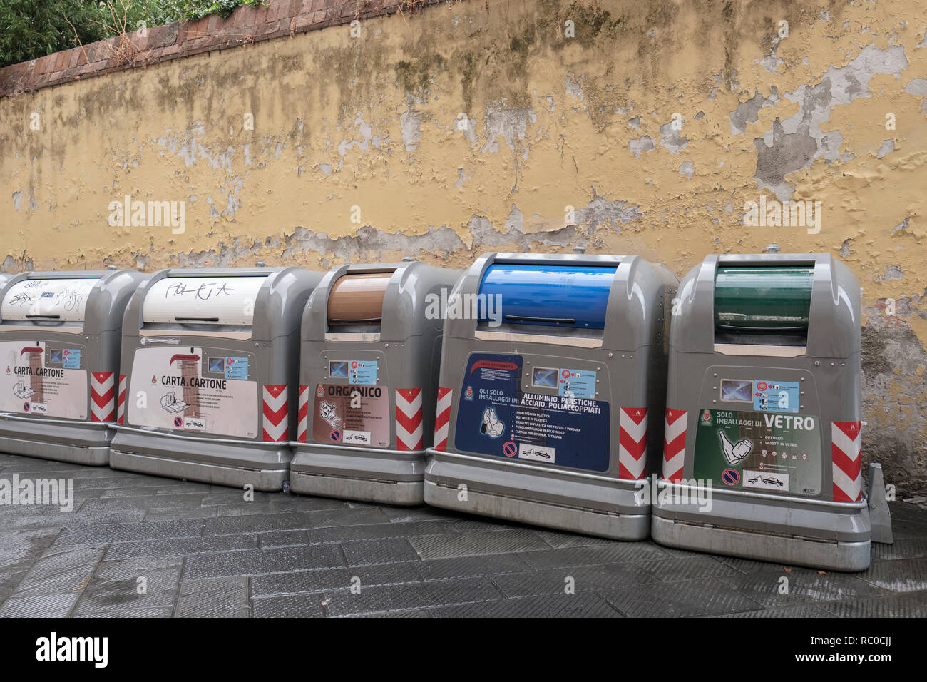 Refuse point hires stock photography and images Alamy