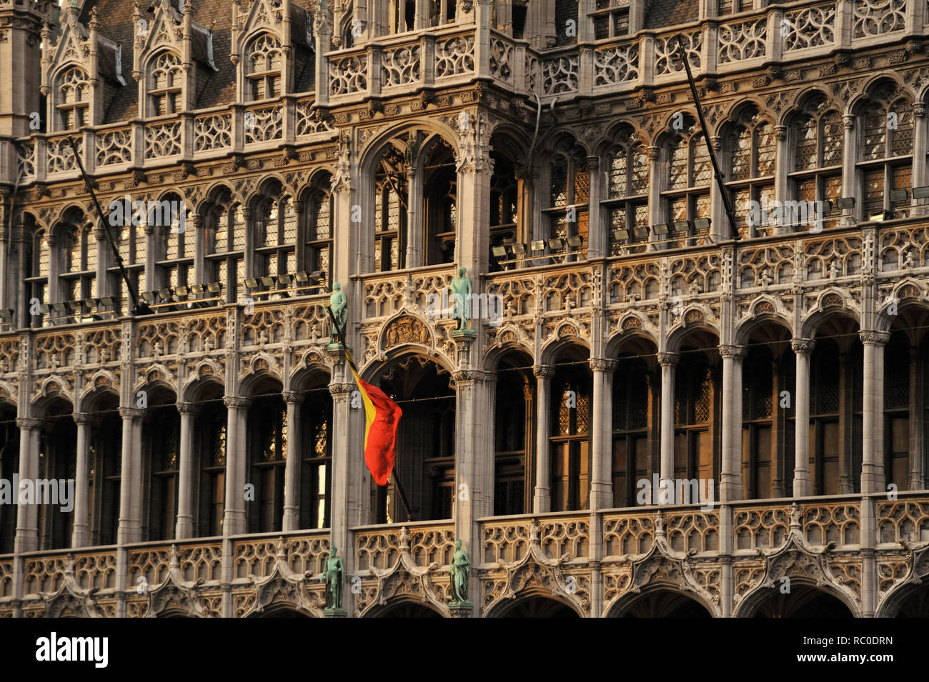La Grand-Place, Grote Markt, Marktplatz mit Maison du Roi oder auch Brothaus, Broodhuis, Haus des Königs, Brüssel,  Belgien, Europa  | The Grand Place Stock Photo