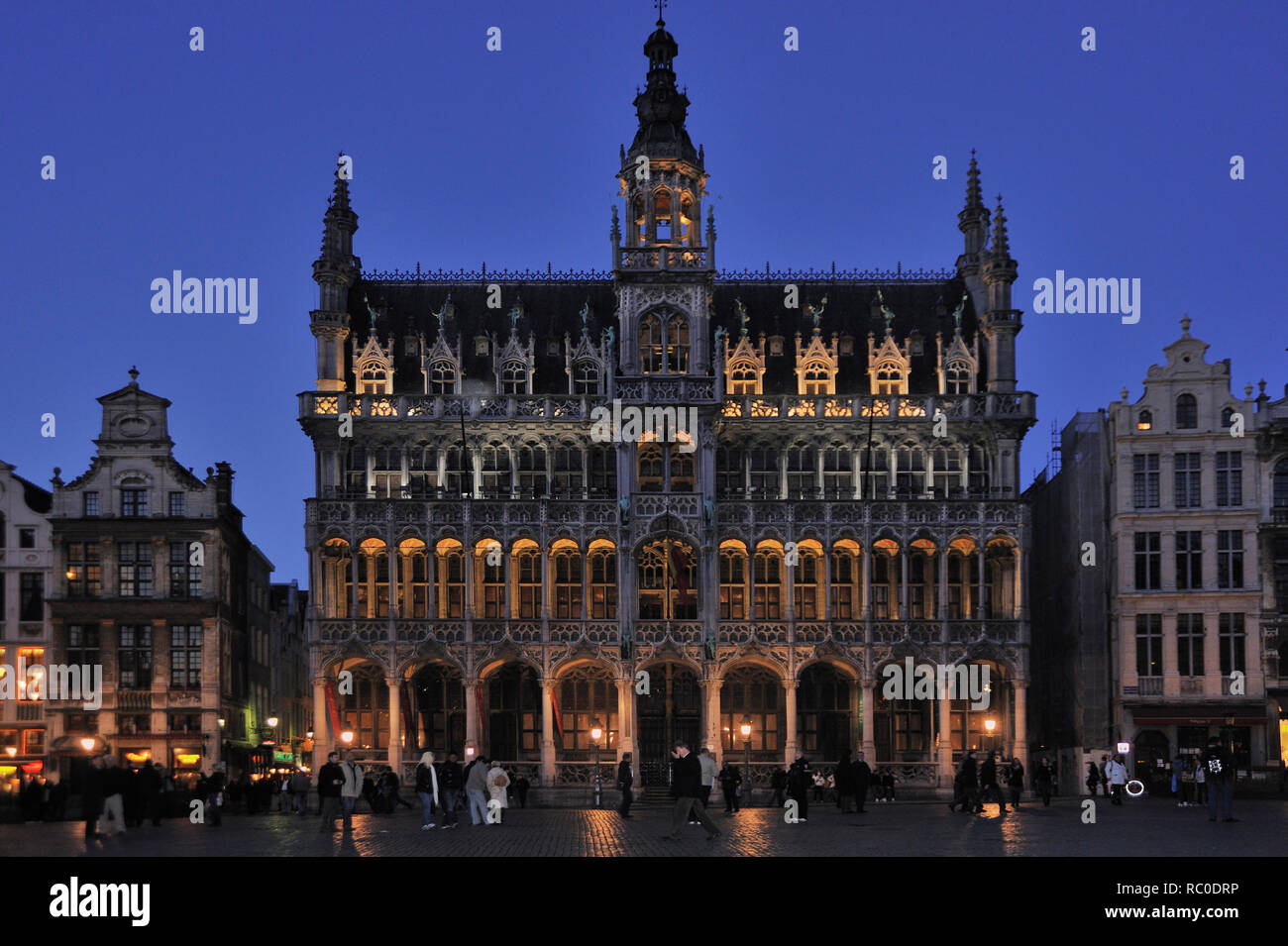 La Grand-Place, Grote Markt, Marktplatz mit Maison du Roi oder auch Brothaus, Broodhuis, Haus des Königs, Brüssel,  Belgien, Europa  | The Grand Place Stock Photo