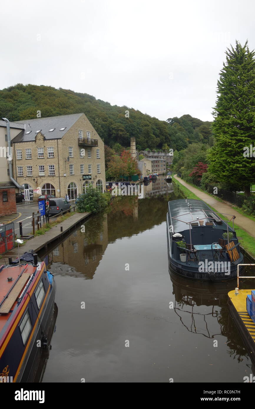 Hebden bridges barges hires stock photography and images Alamy
