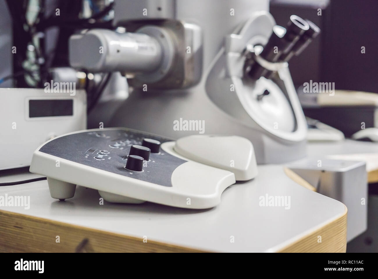 Transmission electron microscope hires stock photography and images