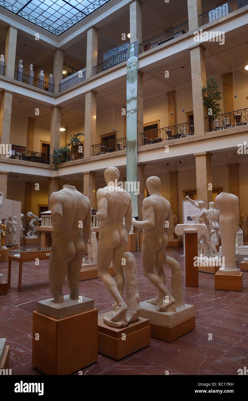 München (Bayern, Deutschland): Das Museum für Abgüsse klassischer Bildwerke in einem typischen Gebäude der NS-Zeit Stock Photo