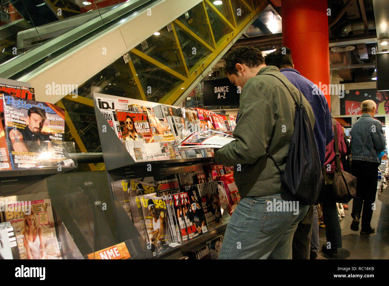 V.shop vshop v shop Virgin retail shop London Stock Photo - Alamy