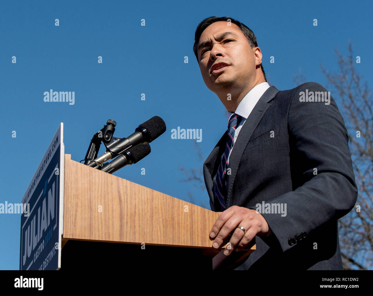 Julian and joaquin castro 2020 hi-res stock photography and images - Alamy