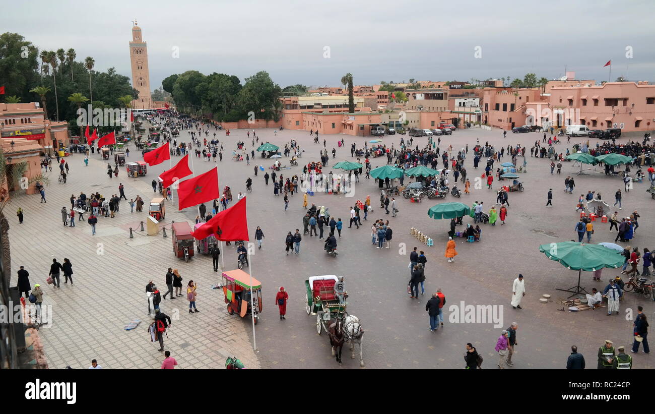 Djemaa el-Fna, das Herz von Marrakesch und Nordafrikas bekanntester Platz Stock Photo