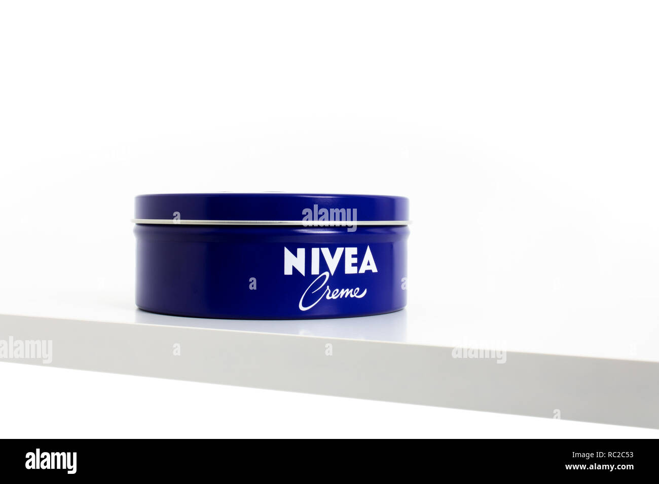 nivea soft 400ml
