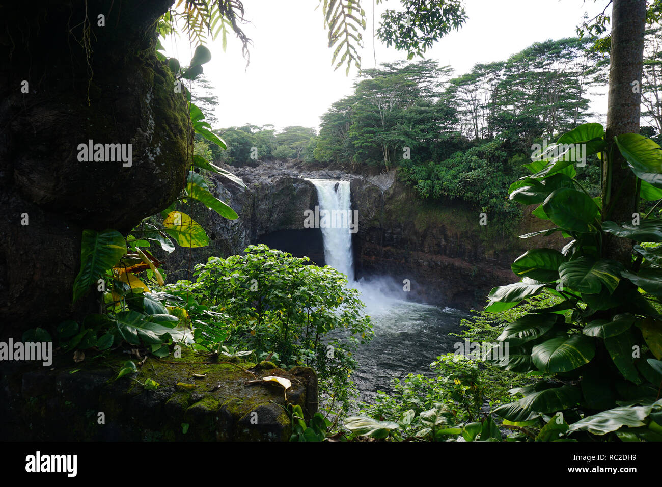 Hawaii big island rainbow falls hires stock photography and images Alamy
