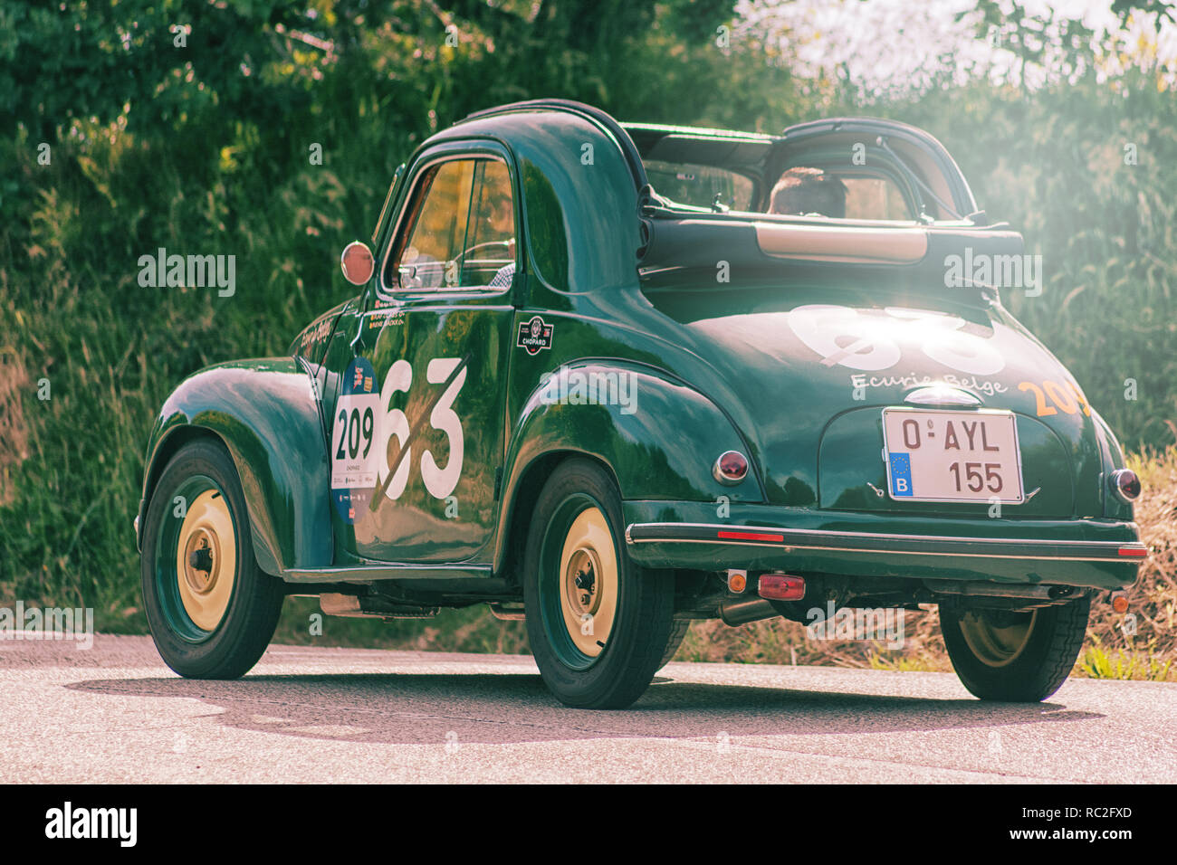 Fiat topolino roadster hi-res stock photography and images - Page 2 - Alamy