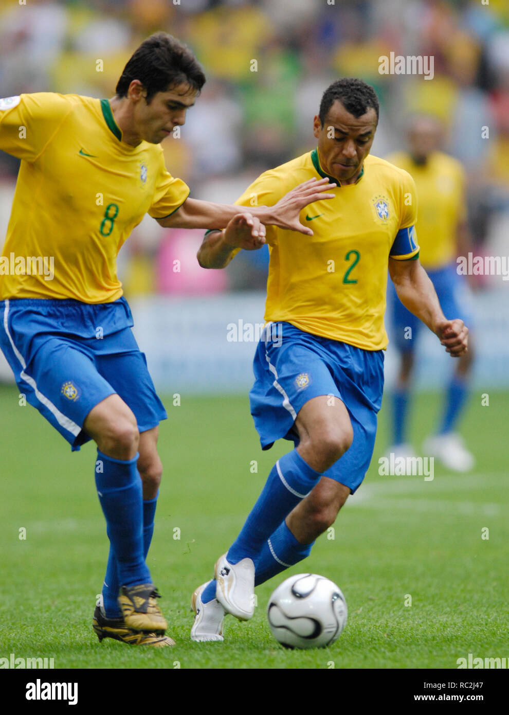 FIFA WM Stadion Dortmund,  Germany 27.6.2006, FIFA World Cup Germany 2006, round of 16, Brazil vs Ghana 3:0  ---  Kaka, CAFU  (BRA) Stock Photo