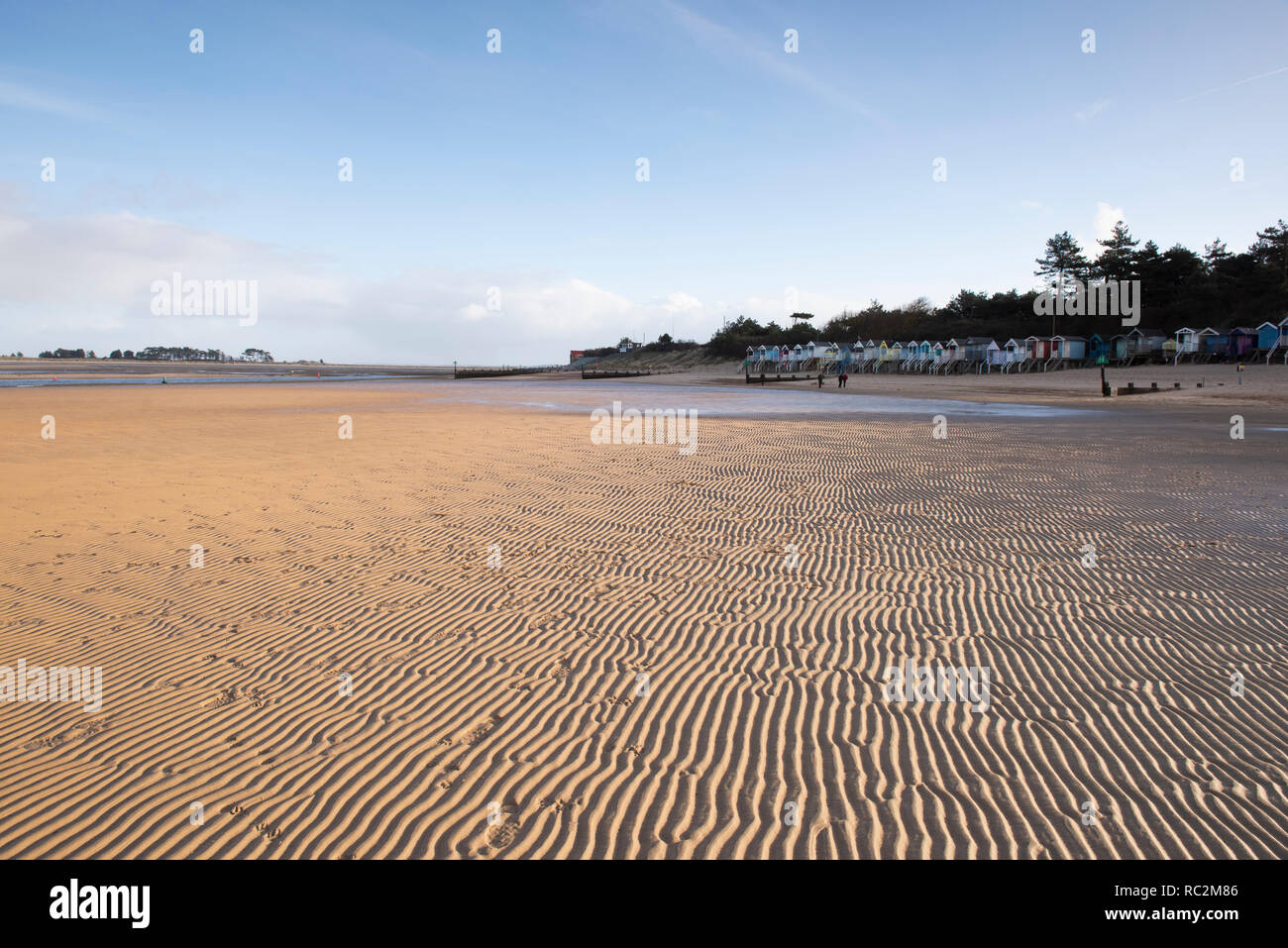 wells-beach-in-norfolk-hi-res-stock-photography-and-images-alamy