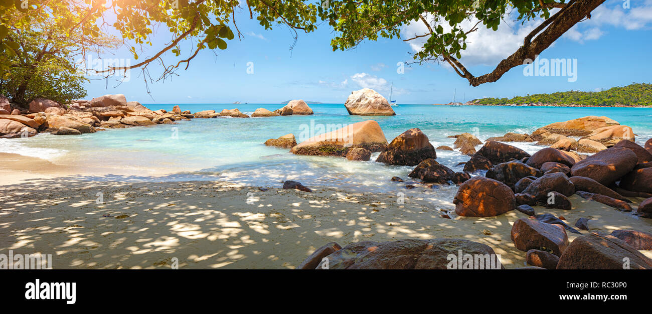 Art Beautiful sunset over the tropical beach Stock Photo - Alamy