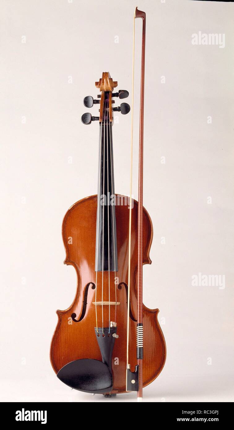 Instrumentos musicales hi-res stock photography and images - Alamy