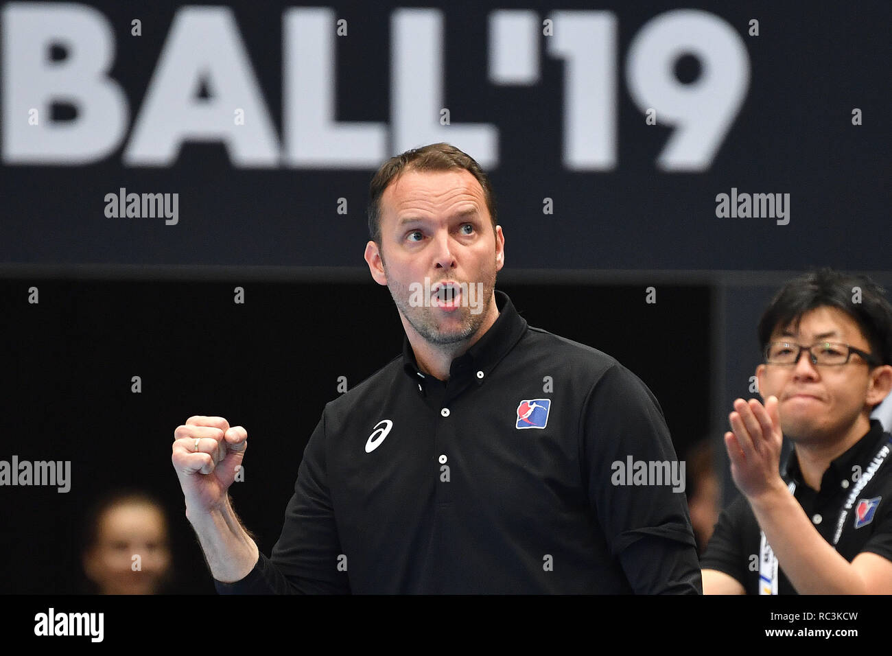 Dagur Sigurdsson Coach Japan Gesture Clenching The Fist