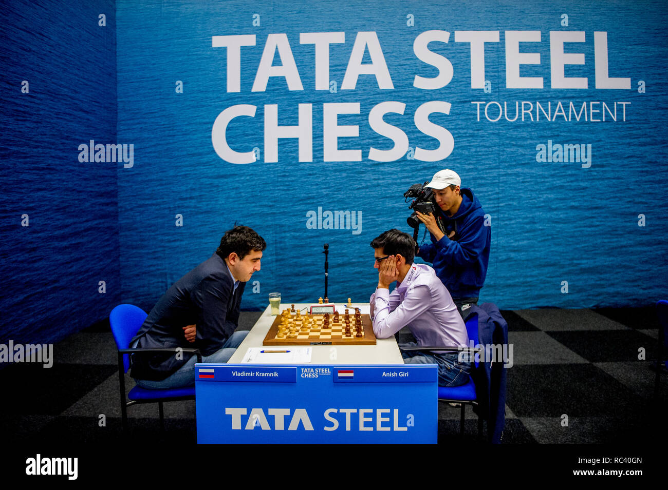 Tata Steel Round 2: Anish Giri vs Dommaraju Gukesh 