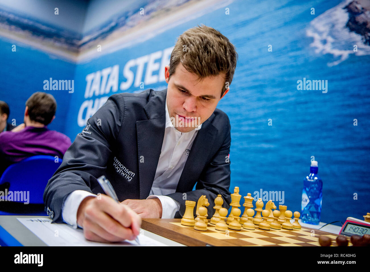 World number one magnus carlsen hi-res stock photography and images - Alamy