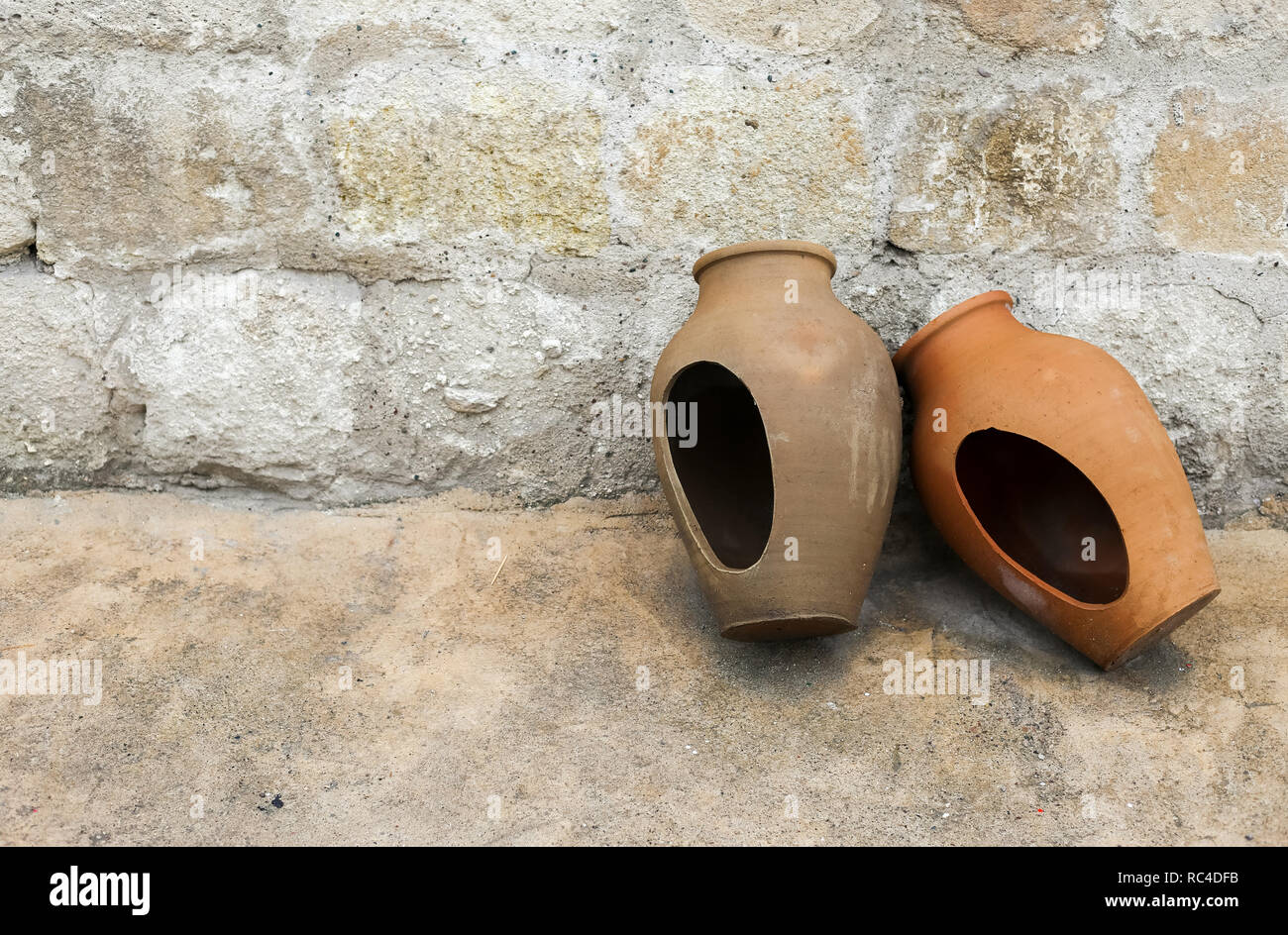 Clay storage jars hires stock photography and images Alamy