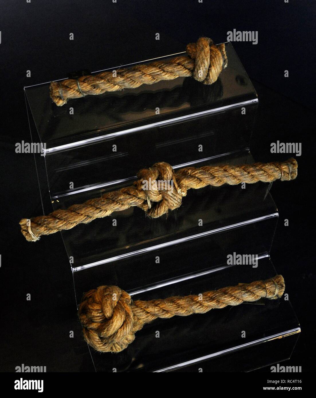 Norwegian Reeve Rope Systems Navigation. Rope system. Differents knots. Norwegian Maritime Museum ...