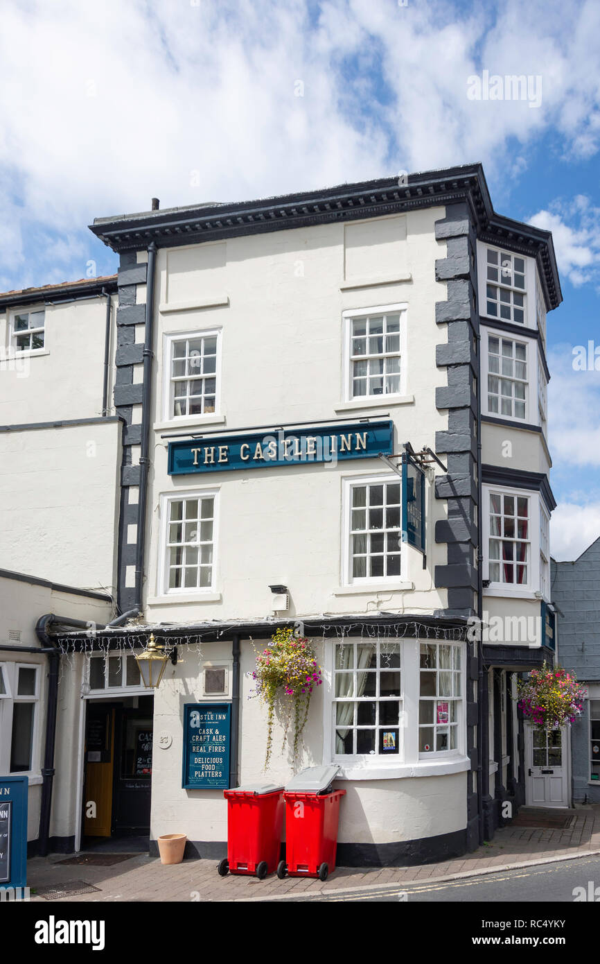 The Castle Inn, Castlegate, Knaresborough, North Yorkshire, England, United Kingdom Stock Photo