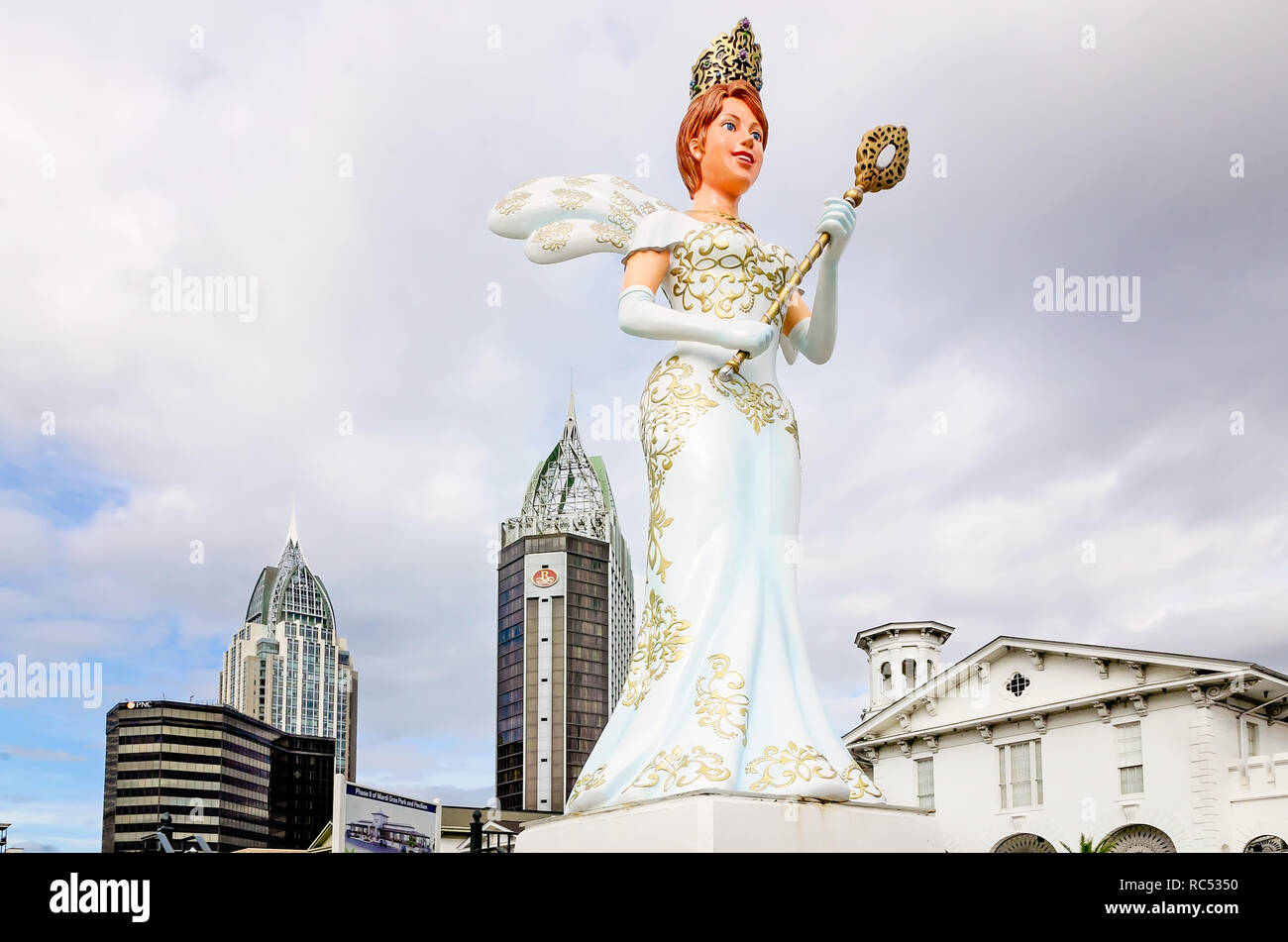 mobile alabama mardi gras court