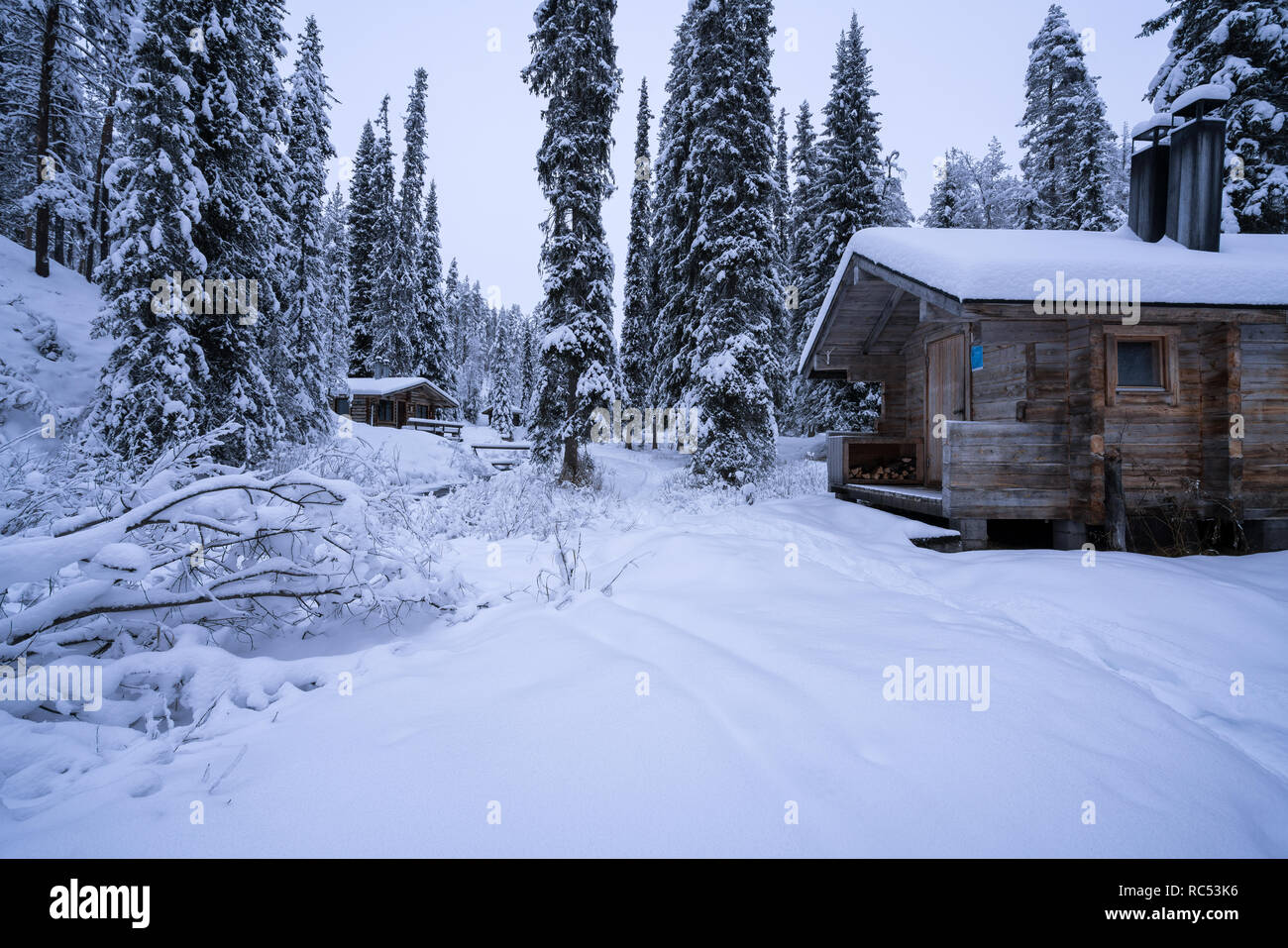 Tahvontupa wilderness hut, in Urho Kekkonen natioal park in Savukoski, Lapland, Finland Stock Photo