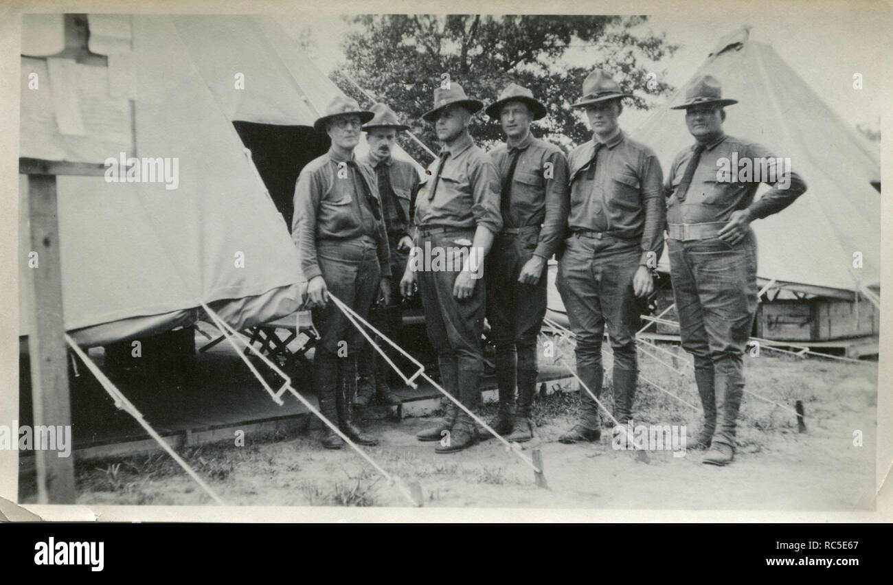 Young british soldier wwi hi-res stock photography and images - Alamy