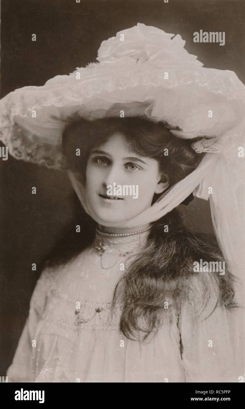 'Miss Zena Dare', (1887-1975), c1930. Creator: Unknown. Stock Photo