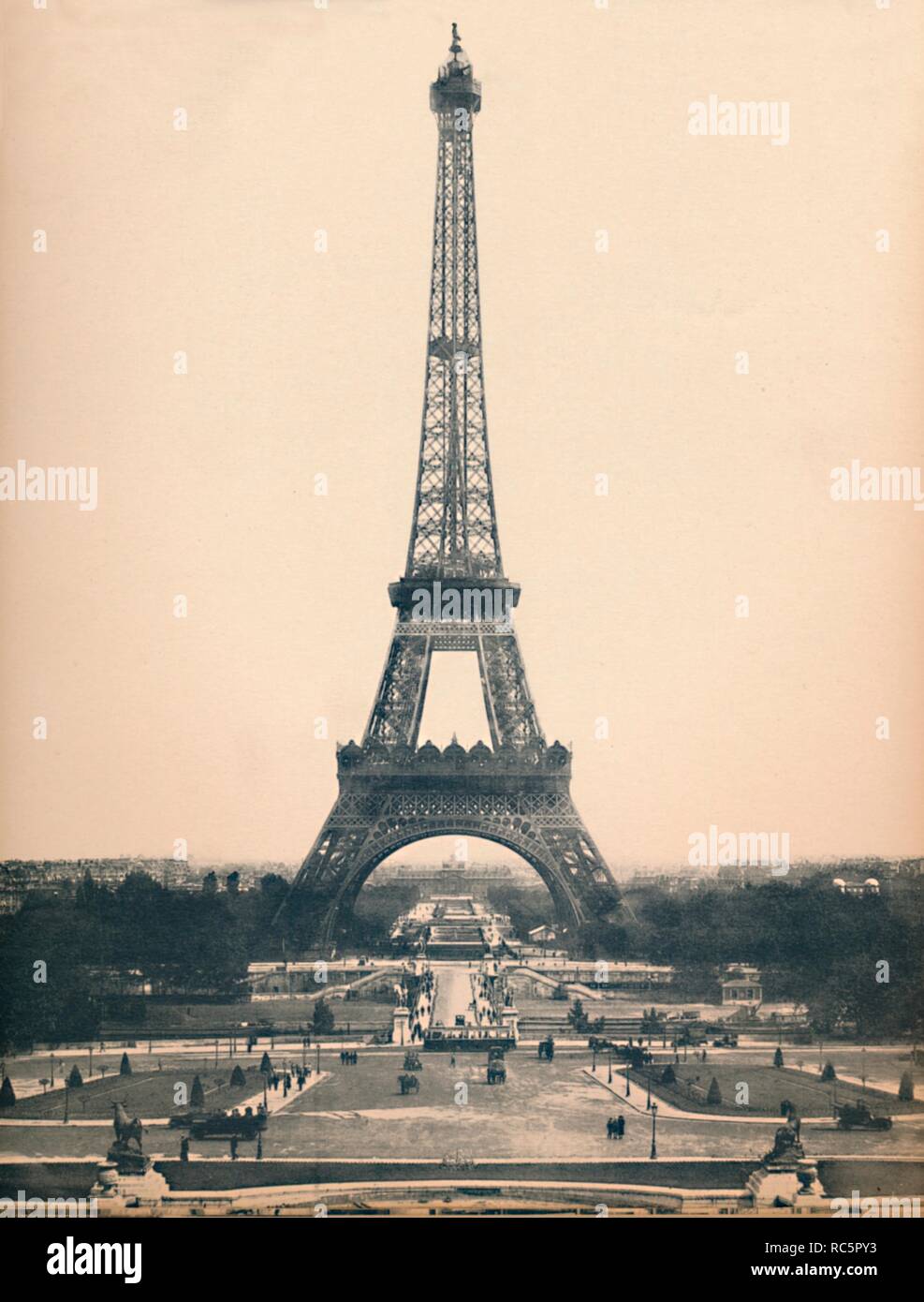 'Paris. - La Tour Eiffel. - LL, c1910. Creator: Unknown. Stock Photo