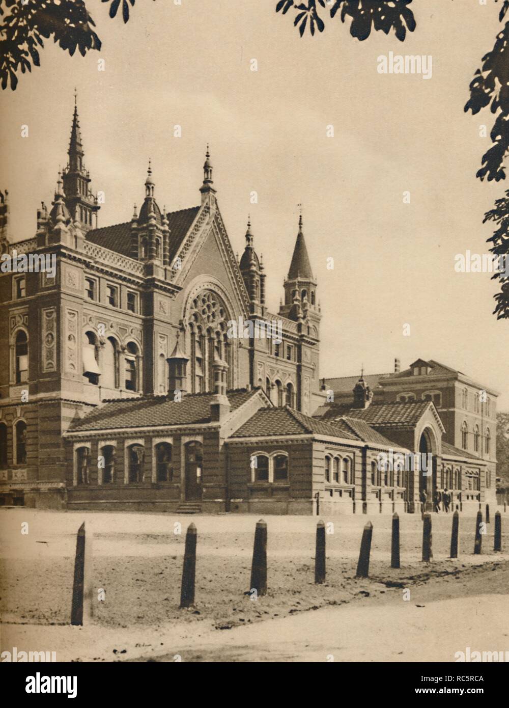 'The Middle Block and Senior School at Dulwich College', c1935. Creator: Donald McLeish. Stock Photo
