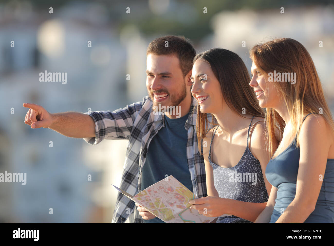 Happy family on vacation trip hi-res stock photography and images - Alamy