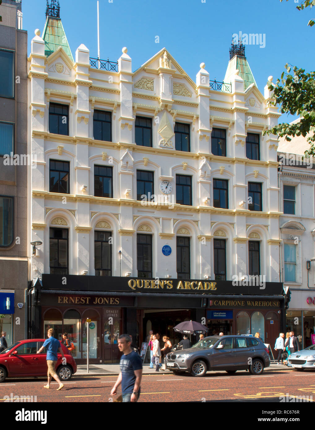 Queens arcade belfast hires stock photography and images Alamy