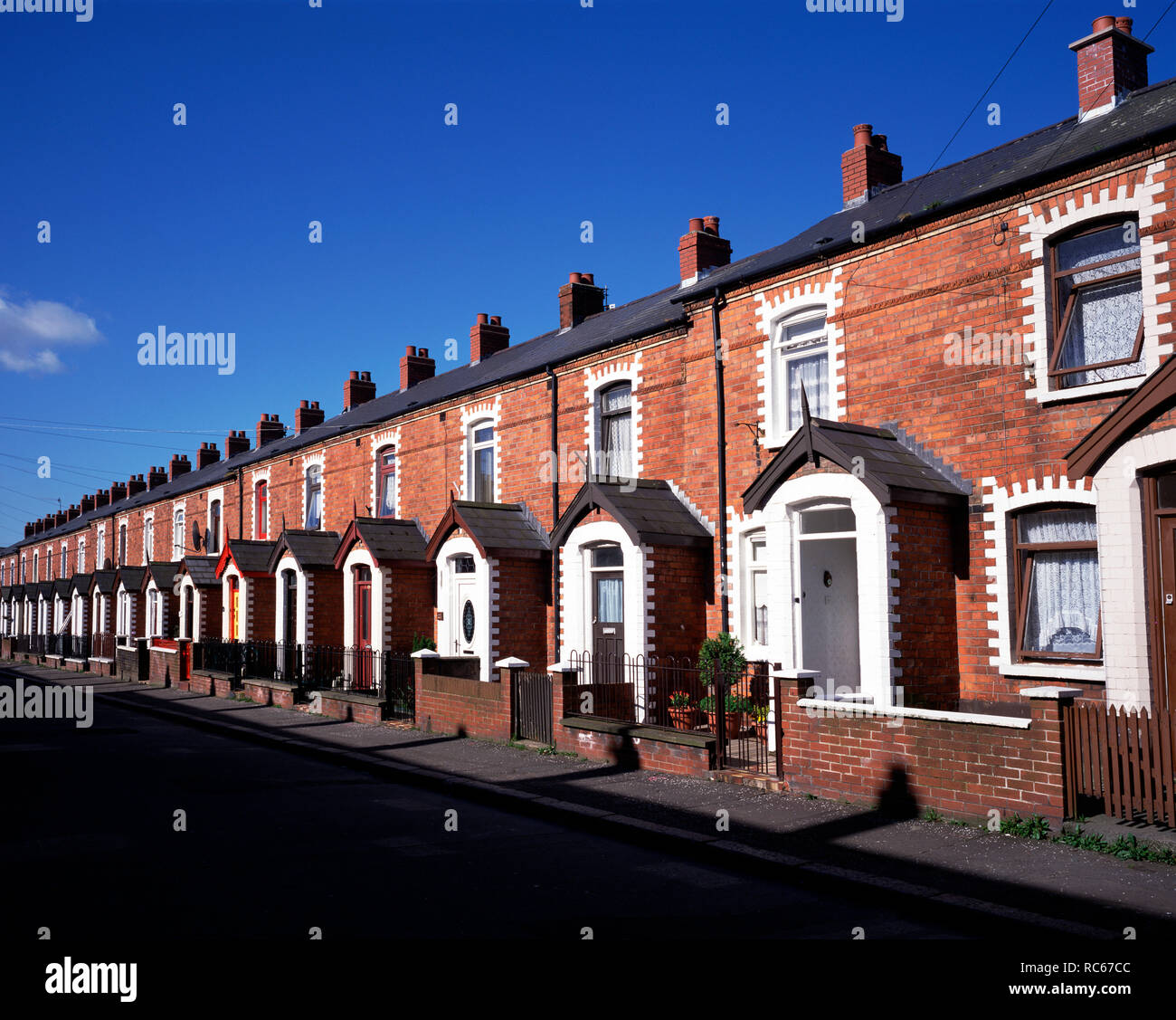 Terrace Housing, Belfast, Northern Ireland Stock Photo Alamy
