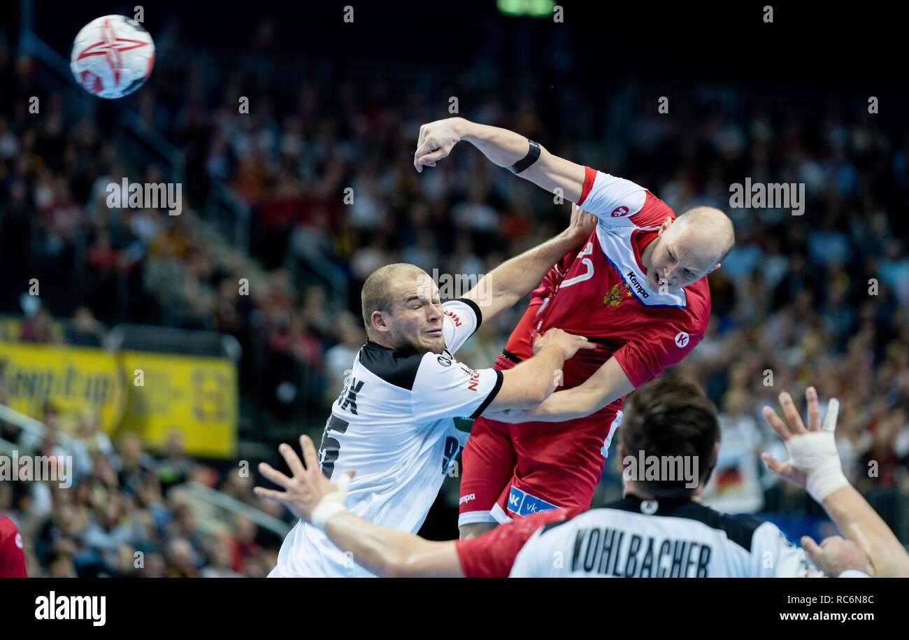 15 January 2019 Berlin Handball Wm Russia Germany Preliminary Round Group A 3rd Matchday Russia S Alexander Derewen M Prevails Over Germany S Paul Drux L Photo Kay Nietfeld Dpa Stock Photo Alamy