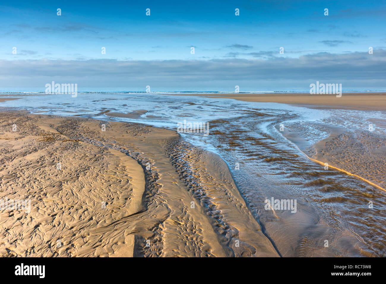Ripples and ebb tide hi-res stock photography and images - Alamy