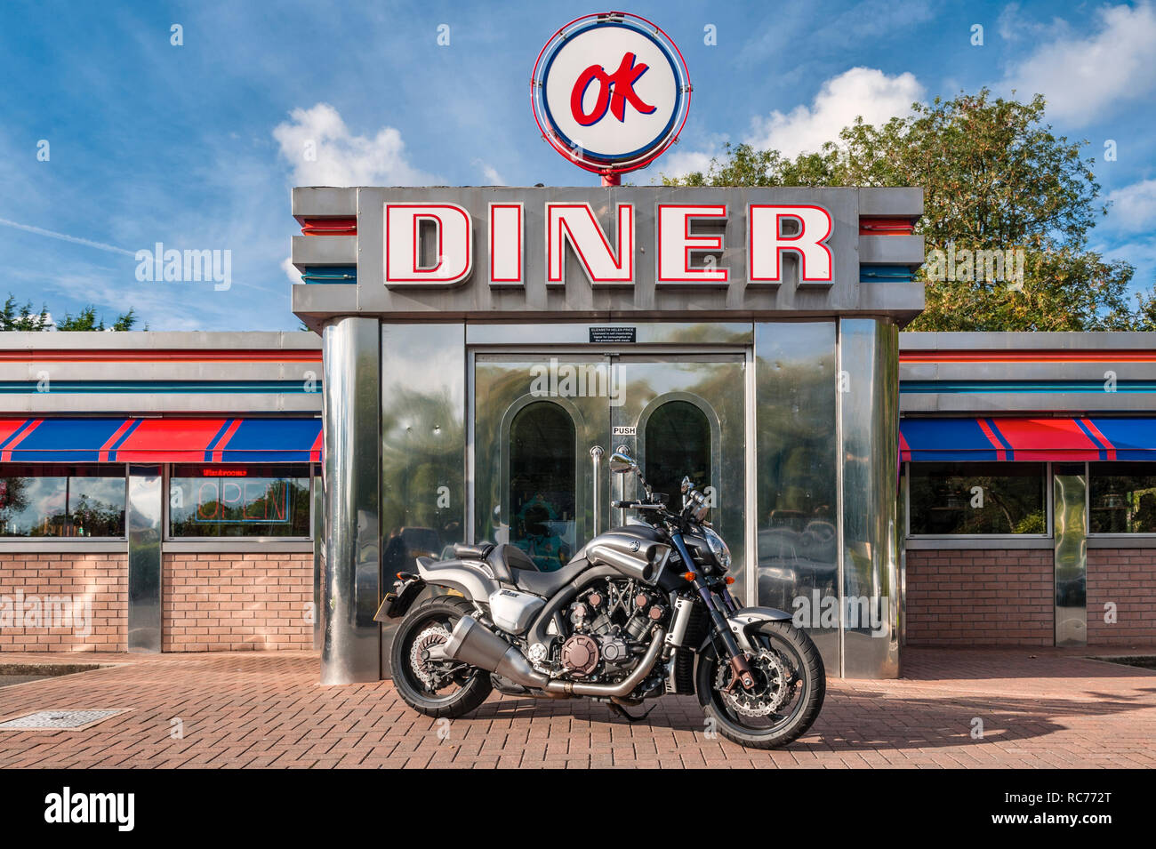 Leominster, Herefordshire, UK. A Yamaha VMAX motorcycle outside the 1950's American themed OK Diner on the main A49 road Stock Photo