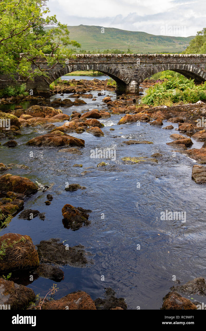 Blackstones Bridge on the Upper Caragh River, Ring of Kerry, Ireland Stock Photo