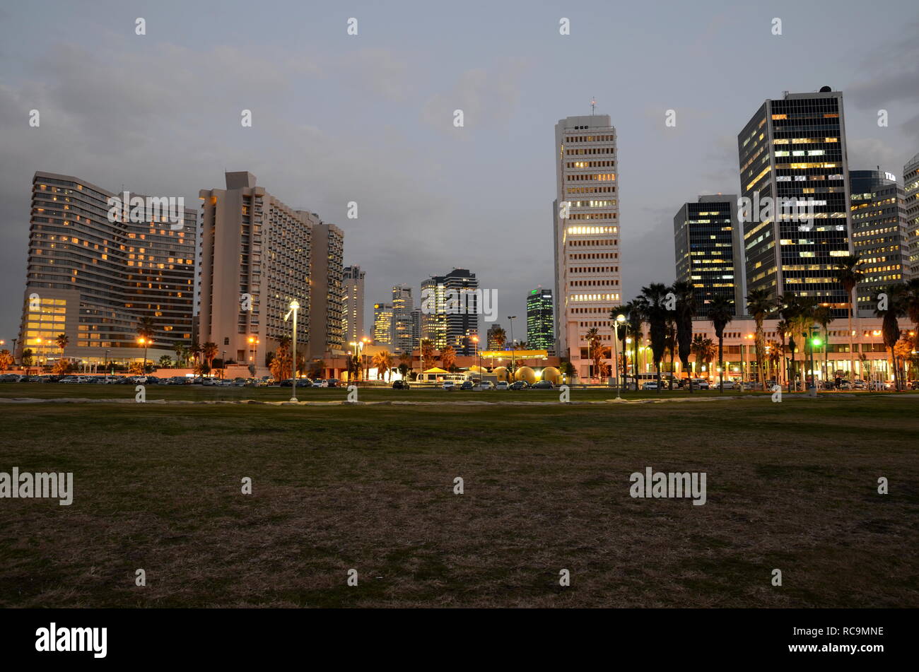 Tel aviv israel architecture hi-res stock photography and images - Alamy